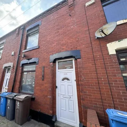 Rent this 2 bed townhouse on Garforth Street in Chadderton, OL9 6RW