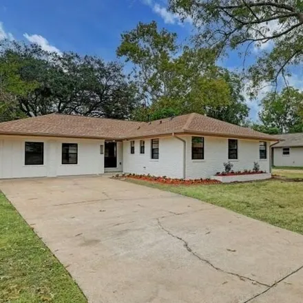 Buy this 4 bed house on 11231 Elbeck Drive in Houston, TX 77035