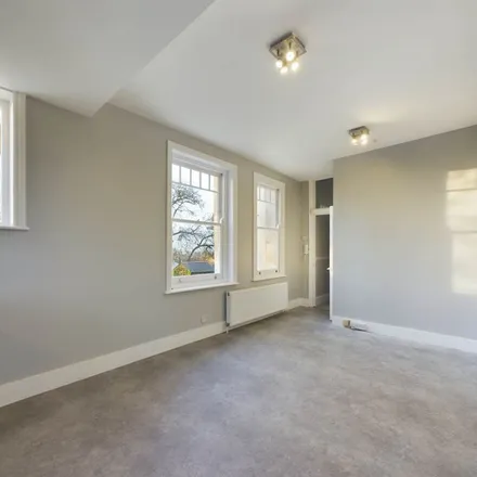 Rent this 1 bed apartment on Lawn Mansions in Gondar Gardens, London