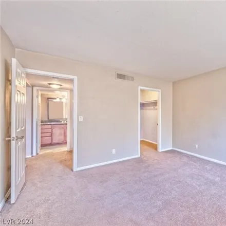 Image 7 - 1395 East Katie Avenue, Paradise, NV 89119, USA - Condo for rent