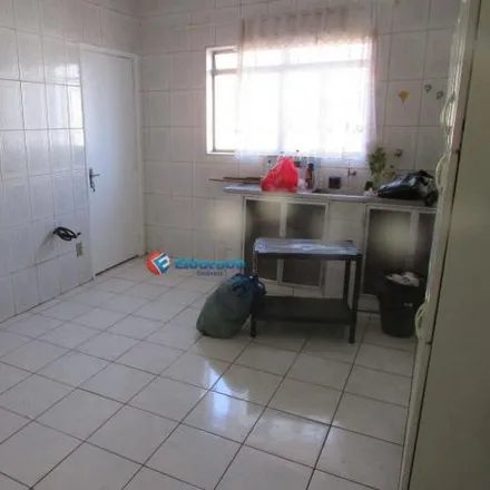 Rent this 2 bed apartment on Prefeitura Municipal de Sumaré in Rua Dom Barreto 1303, Centro