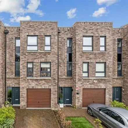 Buy this 4 bed townhouse on 9 Riverford Gardens in Glasgow, G43 1ET
