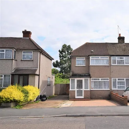 Rent this 2 bed house on Elm Park Avenue in London, RM12 4SL