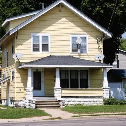 Buy this 4 bed house on 212 West Everett Street in Dixon, IL 61021