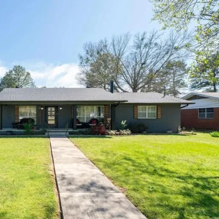 Buy this 3 bed house on 301 Mitchell Street in Hot Springs, AR 71913