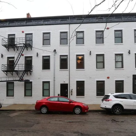Rent this 1 bed apartment on 33 West 15th Street in Cincinnati, OH 45202