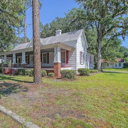 Image 2 - 393 Black Street, Walterboro, SC 29488, USA - House for sale