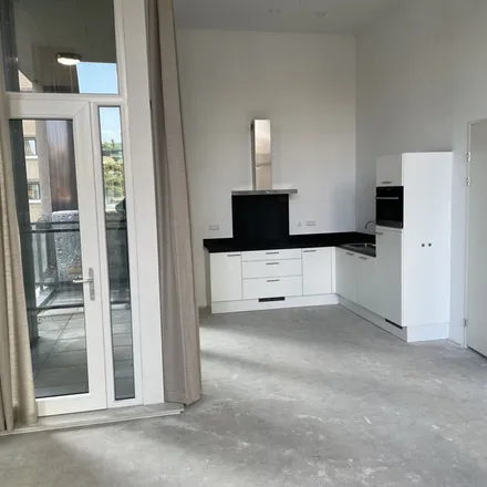 Rent this 2 bed apartment on Van Sijpesteijnkade 13L in 3521 AH Utrecht, Netherlands