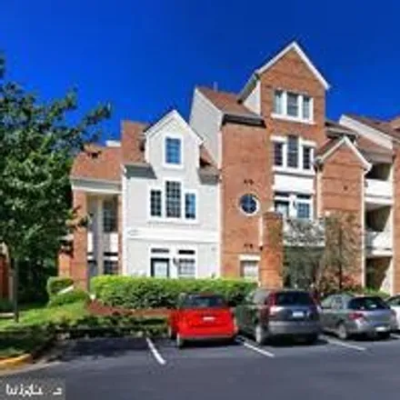 Buy this 2 bed condo on 6828 Brindle Heath Way in Franconia, VA 22315