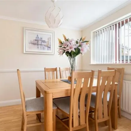 Image 5 - 8;8a;9;9a Waldrist Close, Cheltenham, GL51 0AQ, United Kingdom - House for sale