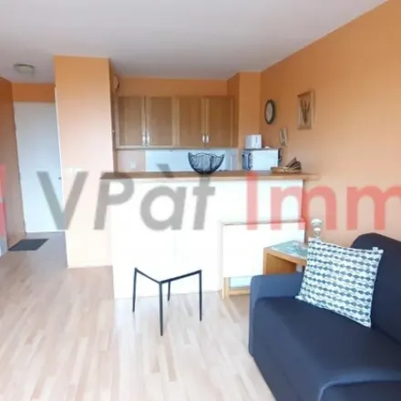 Rent this 1 bed apartment on 44 Rue Marie Henriette in 78000 Versailles, France