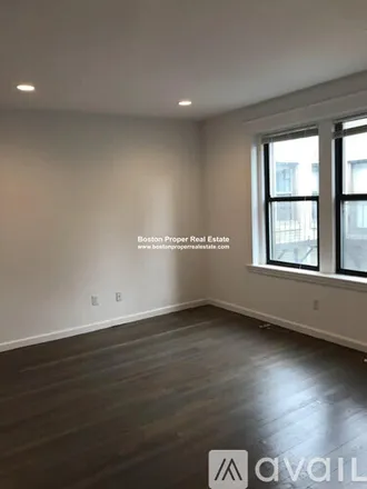 Rent this studio apartment on 19 Peterborough St