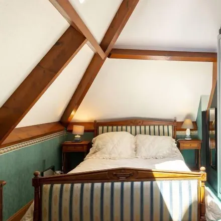 Rent this 5 bed house on 29890 Plounéour-Brignogan-Plages