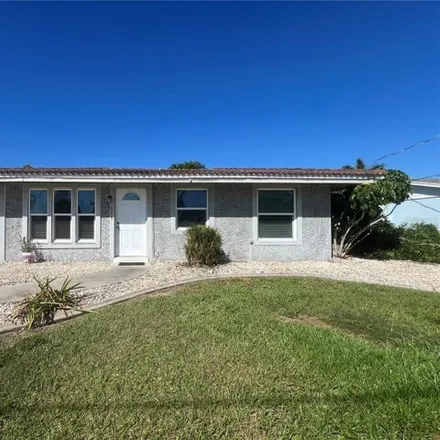 Rent this 3 bed house on 808 West Ellicott Circle in Port Charlotte, FL 33952