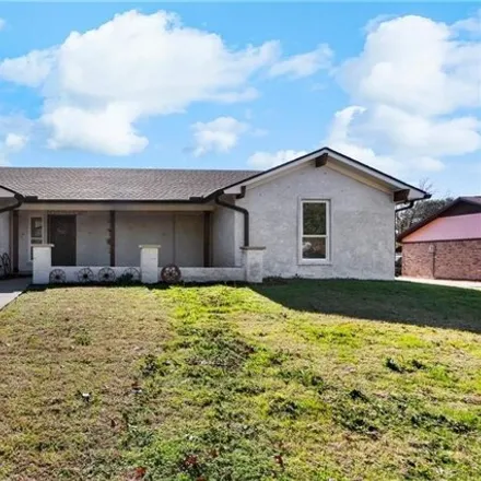 Buy this 4 bed house on 8568 Valley Crest Drive in Woodway, McLennan County