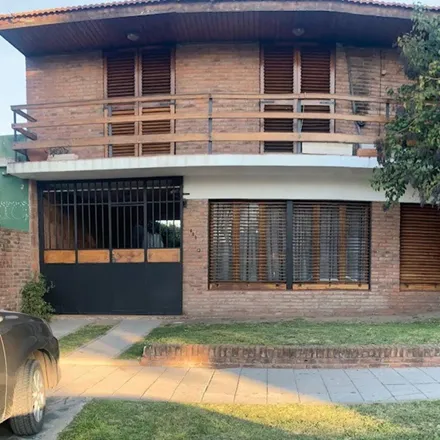 Buy this 4 bed house on Francisco Cafferata 696 in B1852 EMM Burzaco, Argentina