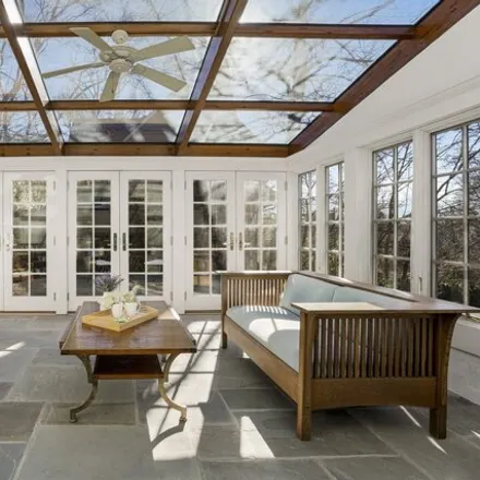 Image 9 - 19 Sycamore Street, Village of Bronxville, NY 10708, USA - House for sale