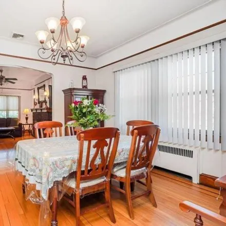 Image 7 - 65 Nelson Avenue, New York, NY 10308, USA - House for sale