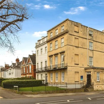 Rent this studio apartment on Devonshire House in 89 Bath Road, Cheltenham