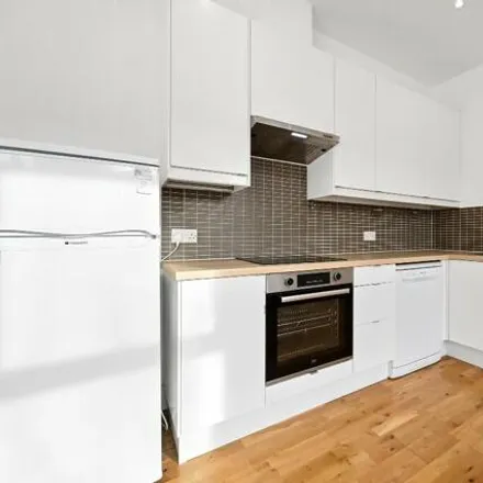 Image 3 - Larch Road, London, NW2 6SE, United Kingdom - Apartment for sale