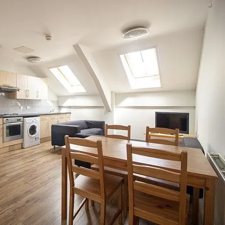 Rent this 7 bed apartment on 164 Mansfield Road in Nottingham, NG1 4EA