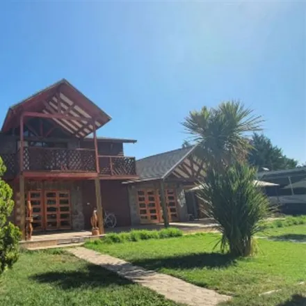 Buy this 4 bed house on unnamed road in 938 0000 Batuco, Chile