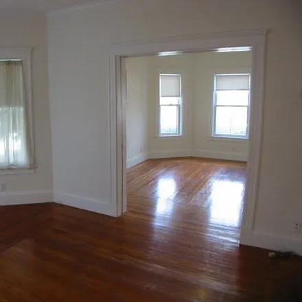 Rent this 3 bed apartment on 62 Elm Street in Somerville, MA 02144