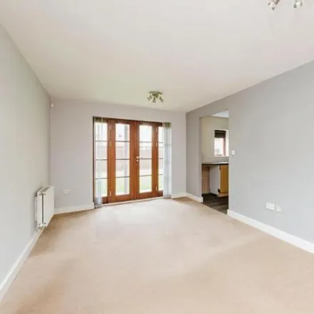 Image 3 - 41 Standside, Northampton, NN5 5FG, United Kingdom - Apartment for sale