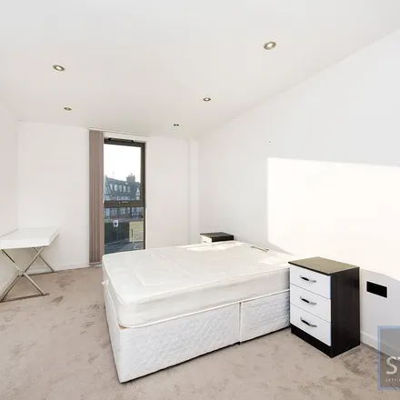 Rent this 2 bed apartment on Finchley Road in Childs Hill, London