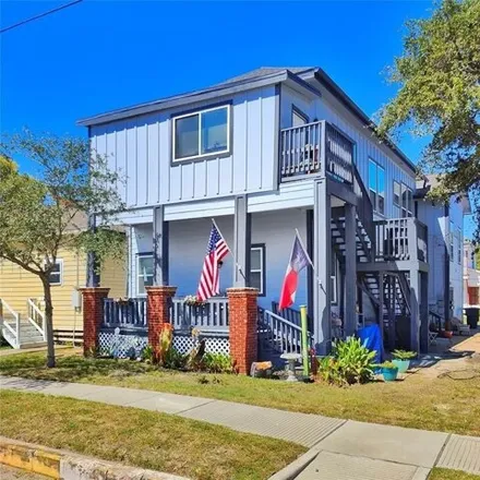 Rent this 2 bed house on 1257 33rd Street in Galveston, TX 77550