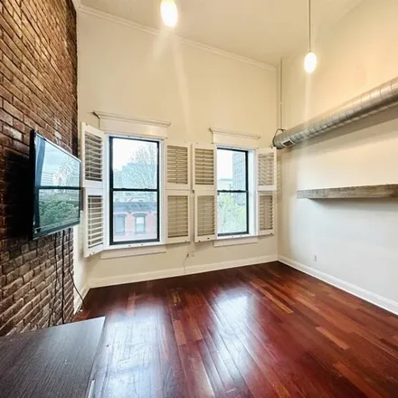 Rent this 1 bed condo on 515 Manila Avenue in Jersey City, NJ 07302