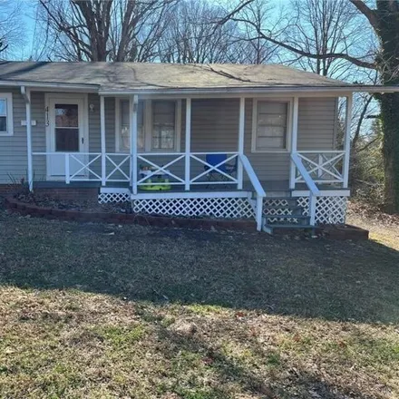 Buy this 2 bed house on 489 Queens Road in Asheboro, NC 27203