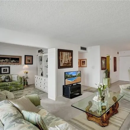 Image 4 - 2801 Northeast 183rd Street, Aventura, FL 33160, USA - Condo for sale