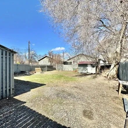 Image 3 - 901 East Spruce Street, Washington Park, Yakima, WA 98901, USA - House for sale