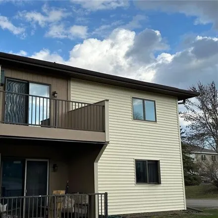 Buy this 2 bed condo on 519 31st Street East in Hastings, MN 55033