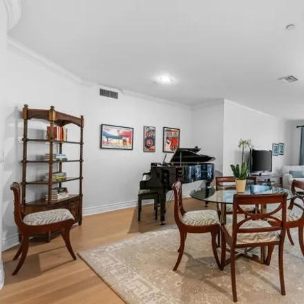 Image 6 - 122 N Clark Dr Apt 102, West Hollywood, California, 90048 - Condo for sale