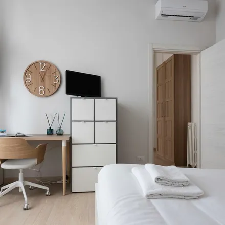 Rent this 2 bed apartment on Viale Giovanni da Cermenate in 20136 Milan MI, Italy