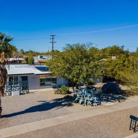 Buy this 4 bed house on 602 South Lehigh Drive in Tucson, AZ 85710