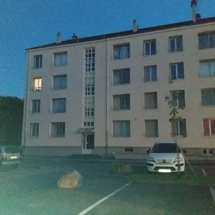 Image 2 - Place François Mitterrand, 10120 Saint-André-les-Vergers, France - Apartment for rent