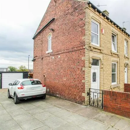 Buy this 3 bed duplex on The Overcroft in Horbury, WF4 5LP