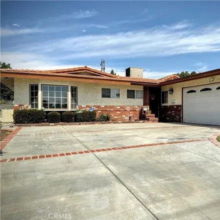 Image 2 - 735 West Canary Street, Colton, CA 92324, USA - House for sale