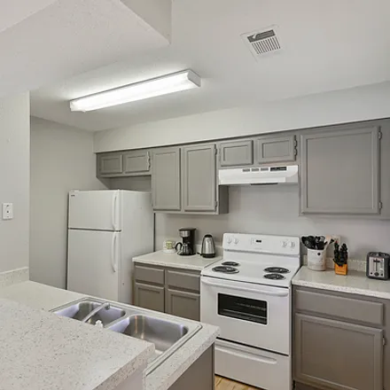 Image 3 - 1000 University Drive East, College Station, TX 77840, USA  College Station Texas - Apartment for rent