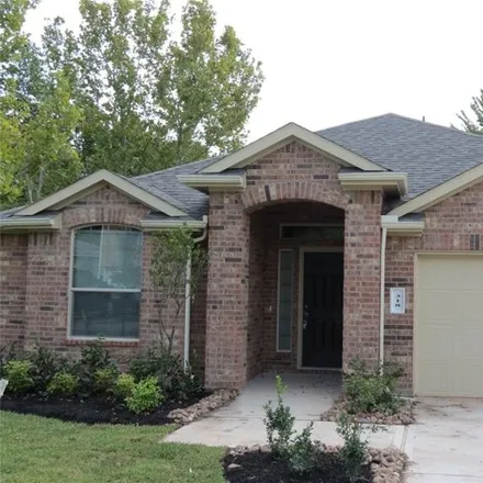 Rent this 3 bed house on 318 Lakeview Drive in Montgomery County, TX 77356
