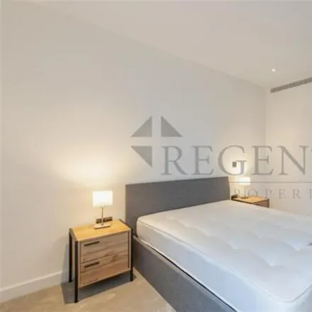 Image 6 - Silver Road, London, W12 7HX, United Kingdom - Room for rent