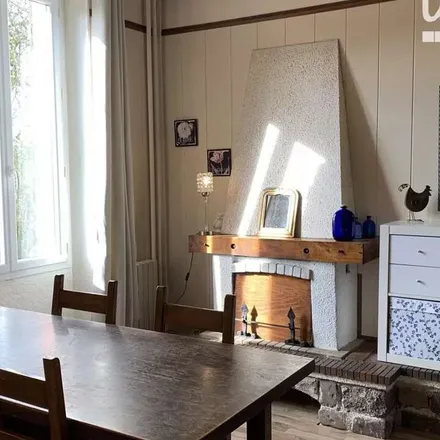 Rent this 4 bed apartment on 1 Rue de l'Arbalète in 71400 Autun, France