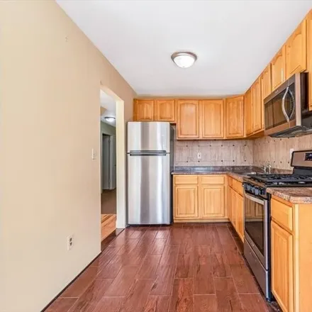 Image 4 - 114-23 165th Street, New York, NY 11434, USA - House for sale