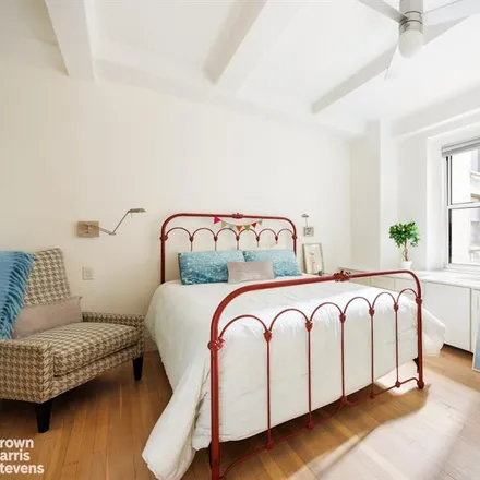 Image 7 - 120 WEST 70TH STREET 3A in New York - Apartment for sale