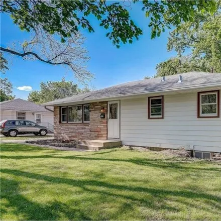 Image 3 - 4430 66th Avenue North, Brooklyn Center, MN 55429, USA - House for sale