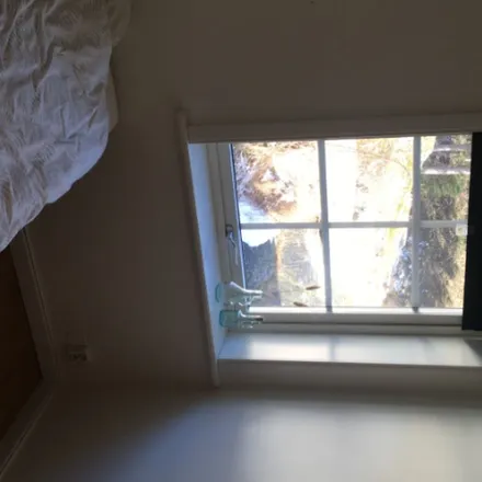 Rent this 3 bed apartment on Snövits väg 20 in 135 51 Tyresö kommun, Sweden