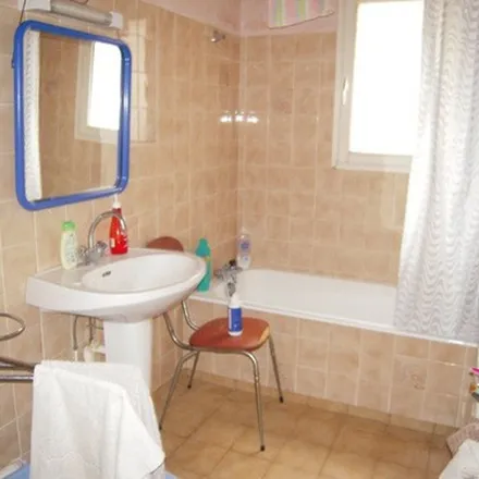 Rent this 2 bed apartment on 40 Avenue de la Libération in 35380 Plélan-le-Grand, France